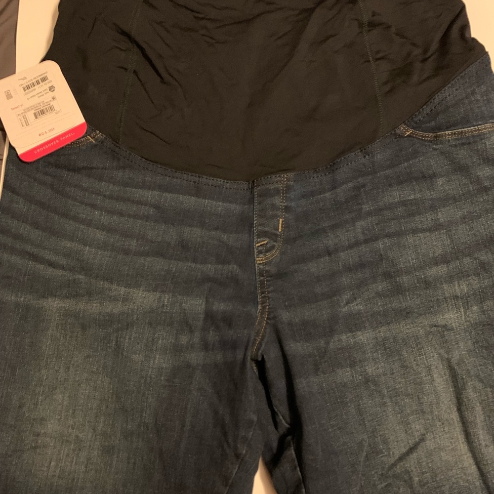 Maternity shorts